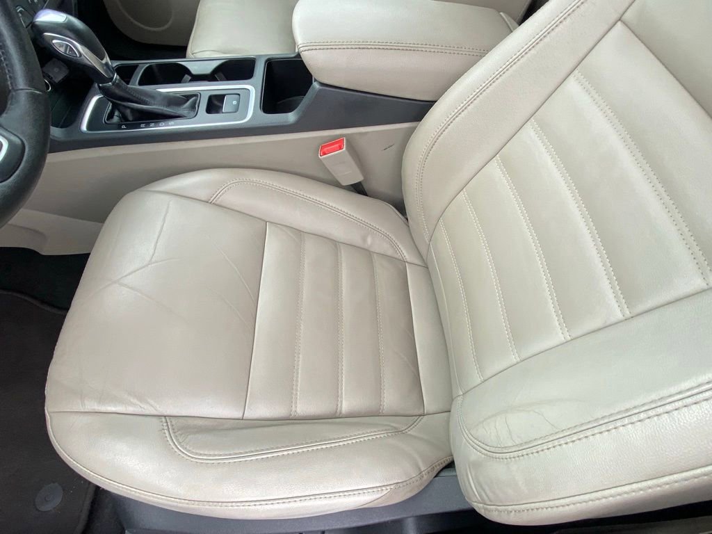 Certified 2018 Ford Escape SEL FWD image 21