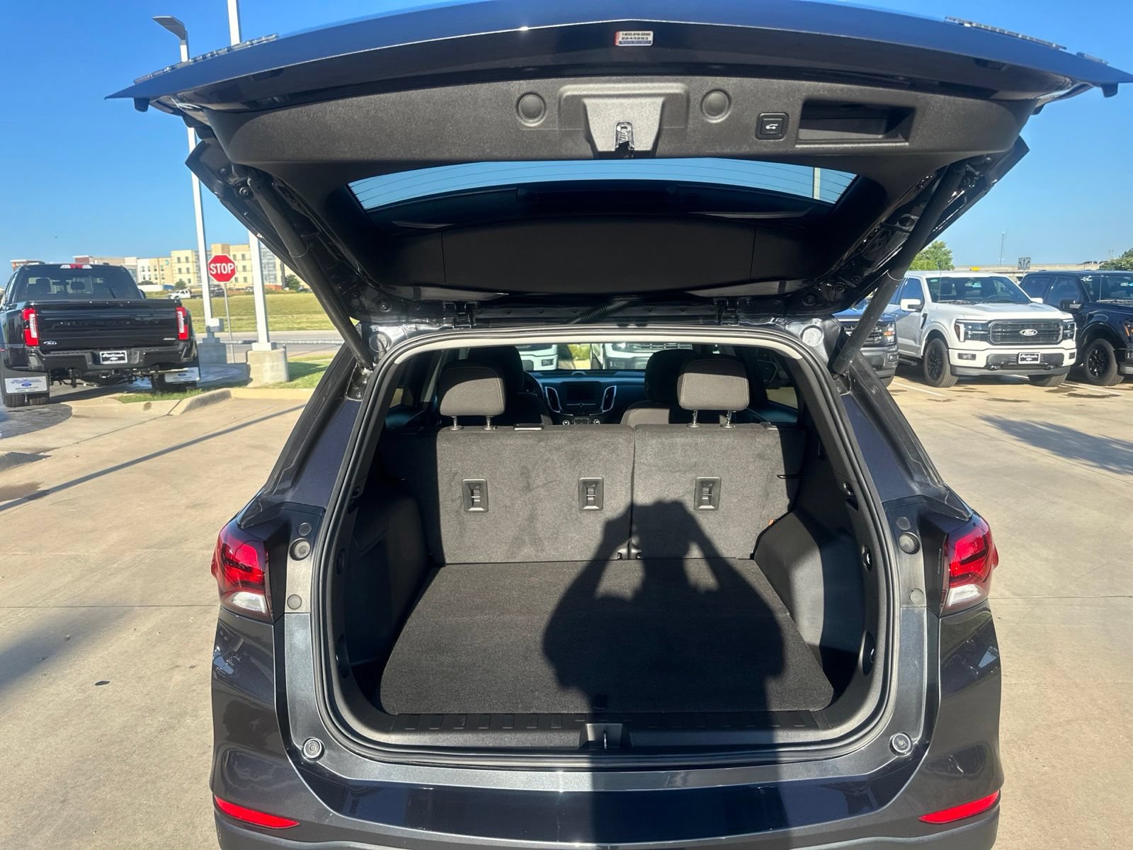 Used 2022 Chevrolet Equinox LT FWD image 5