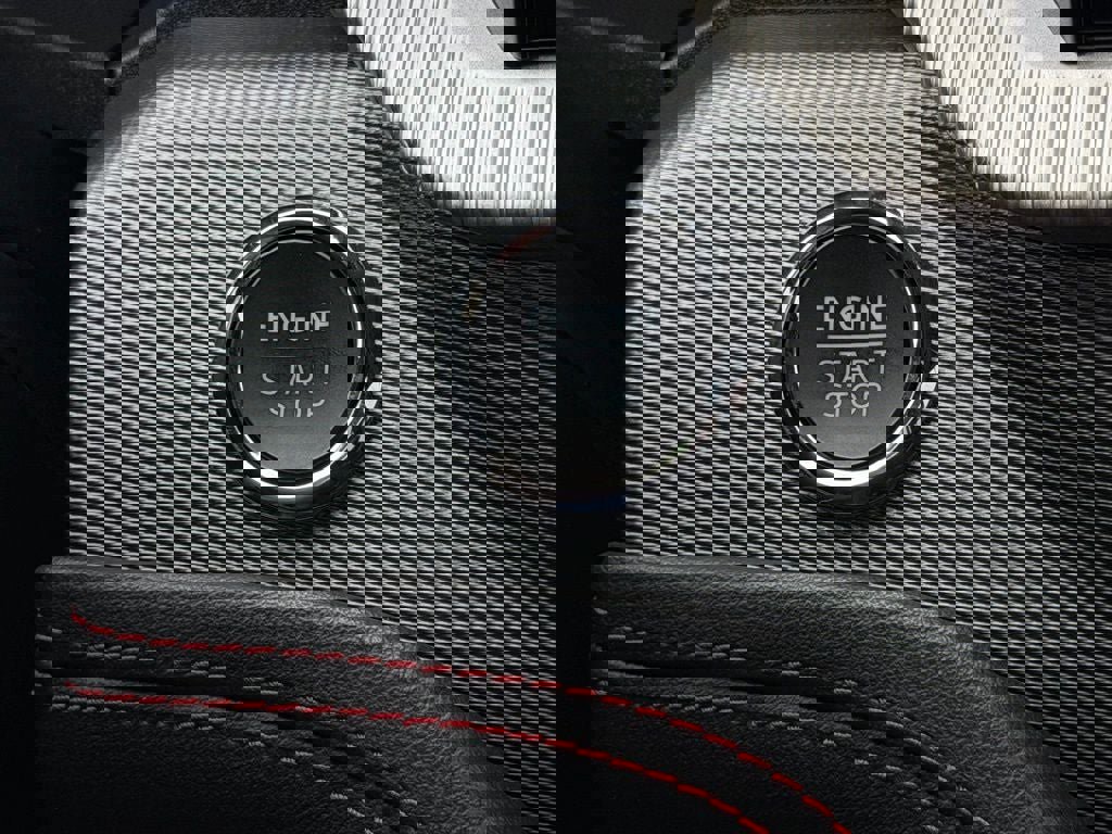 Certified 2025 Ford Explorer ST image 45