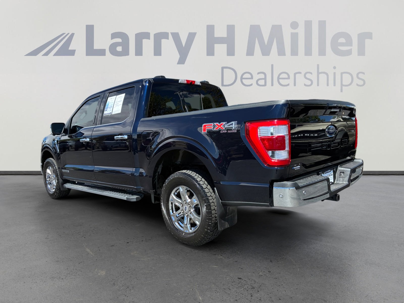 Certified 2021 Ford F150 Lariat w/ Equipment Group 502A High AWD/4WD image 3