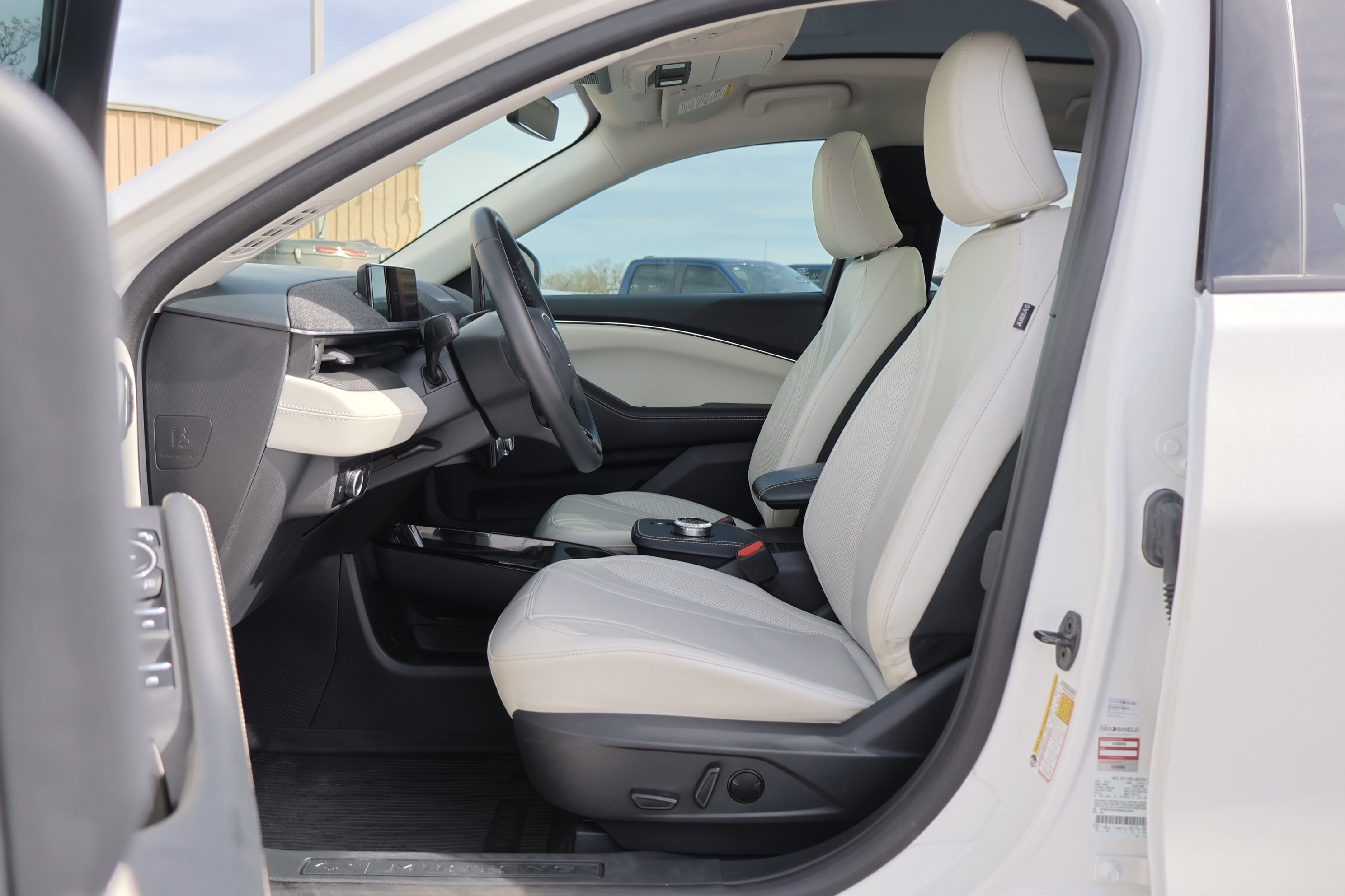 Certified 2024 Ford Mustang Mach-E Premium image 12