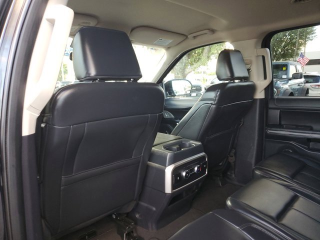 Certified 2024 Ford Expedition XLT image 11