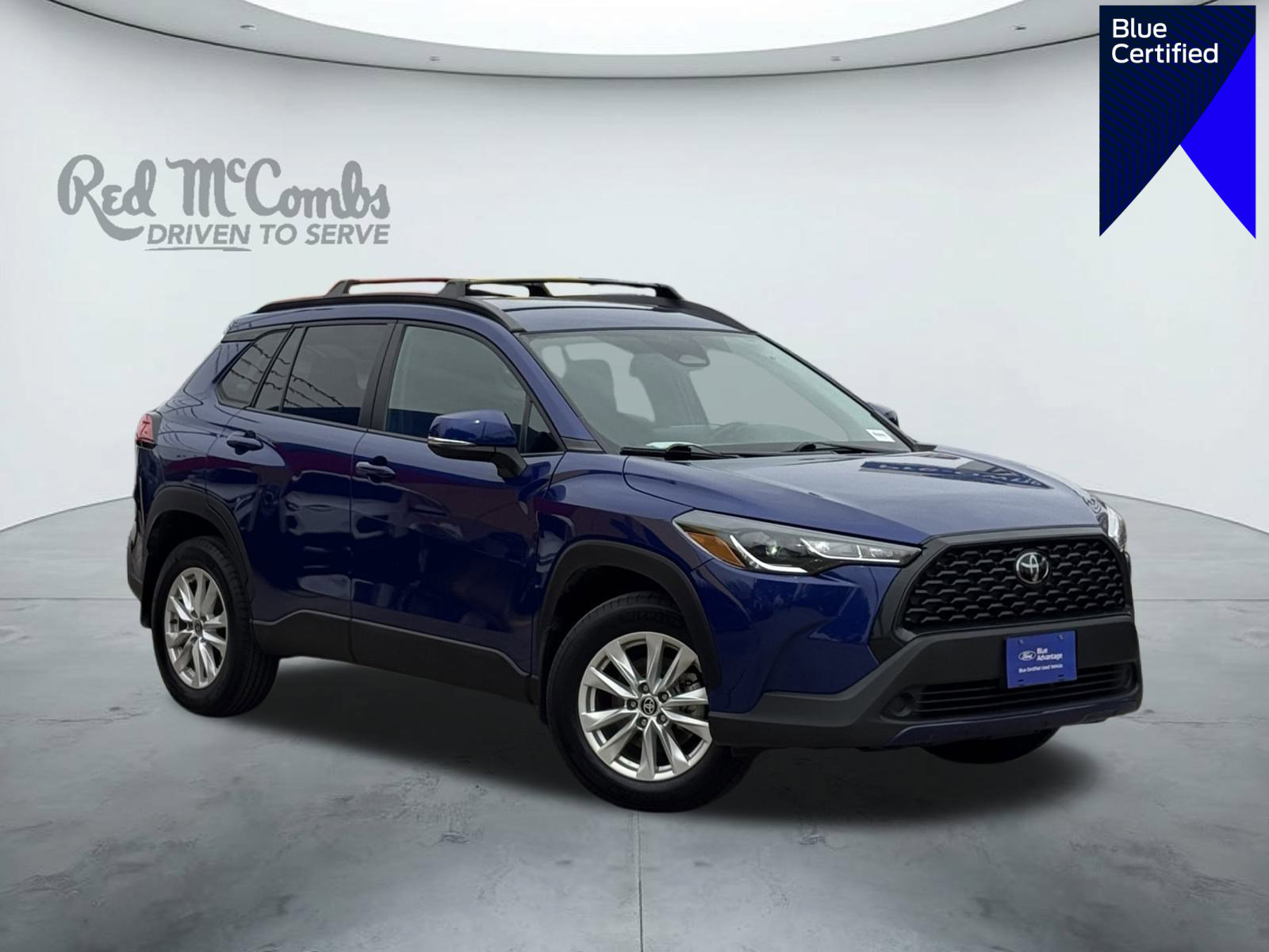 Used 2024 Toyota Corolla Cross LE image 1