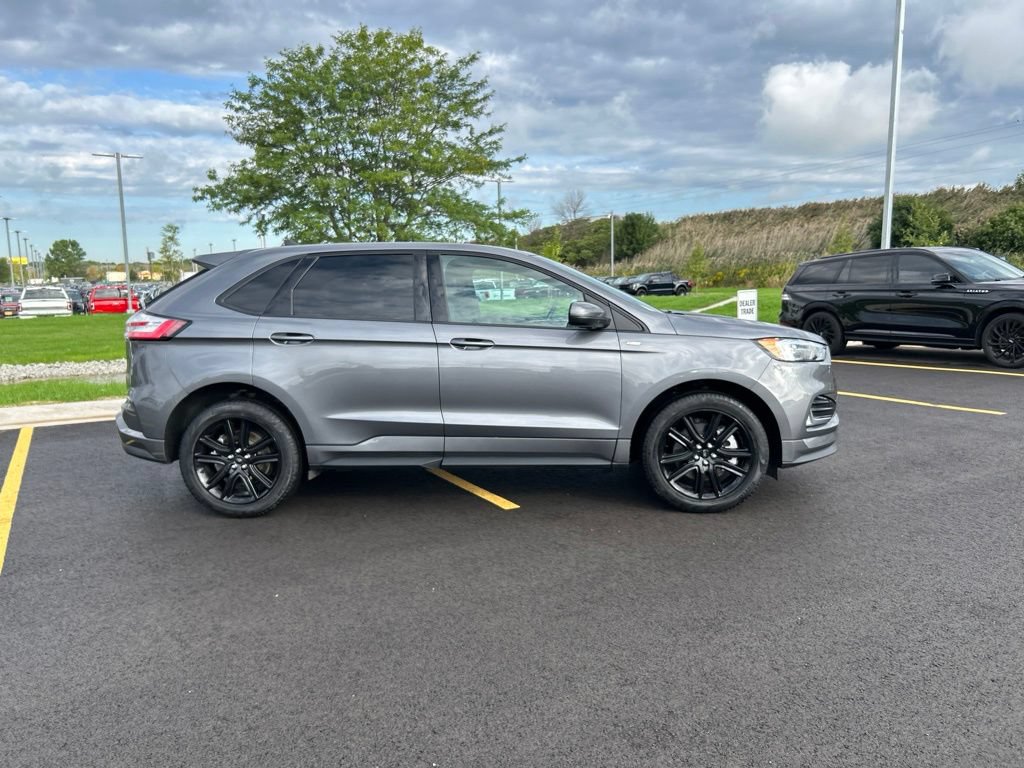Certified 2024 Ford Edge ST-Line w/ Class II Trailer Tow Package AWD/4WD image 6