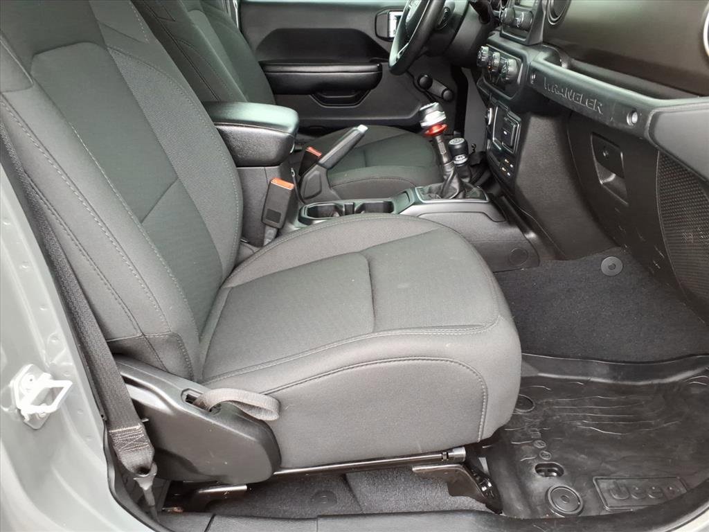 Used 2018 Jeep Wrangler Unlimited Sport image 8