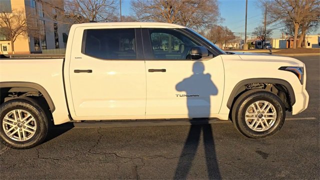 Used 2022 Toyota Tundra SR5 w/ Convenience Package image 2