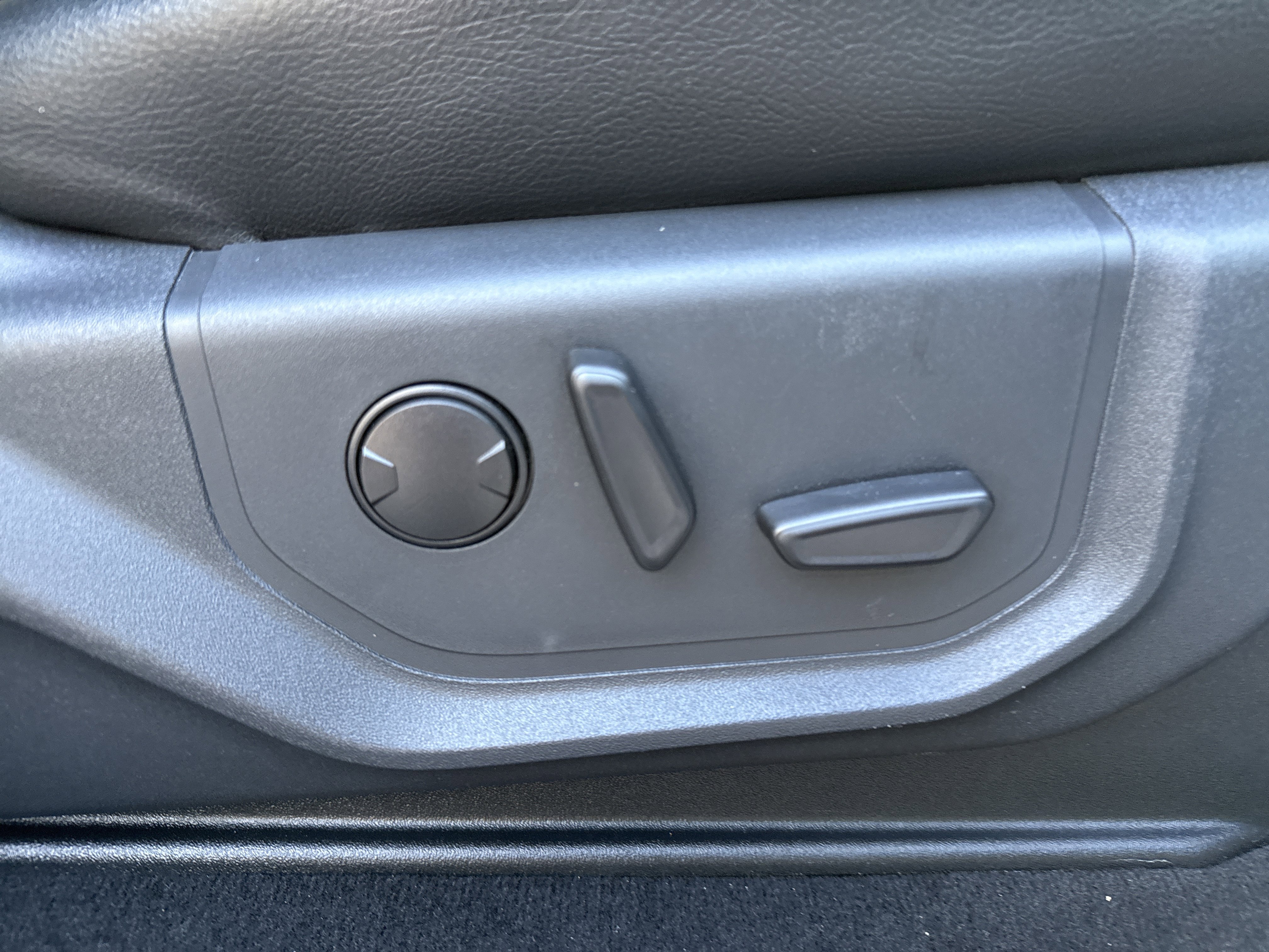 Certified 2022 Ford F250 Lariat AWD/4WD image 28