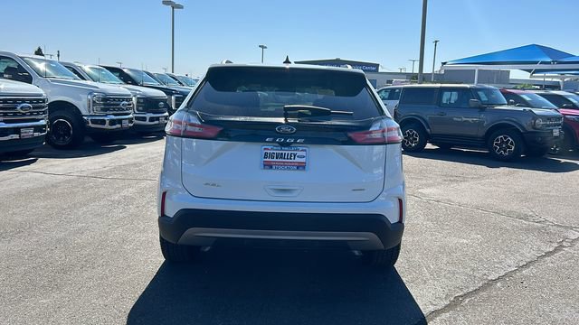 Certified 2022 Ford Edge SEL w/ Sport Appearance Package image 4