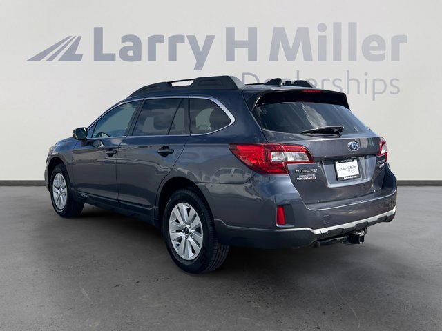 Used 2017 Subaru Outback 2.5i Premium image 3