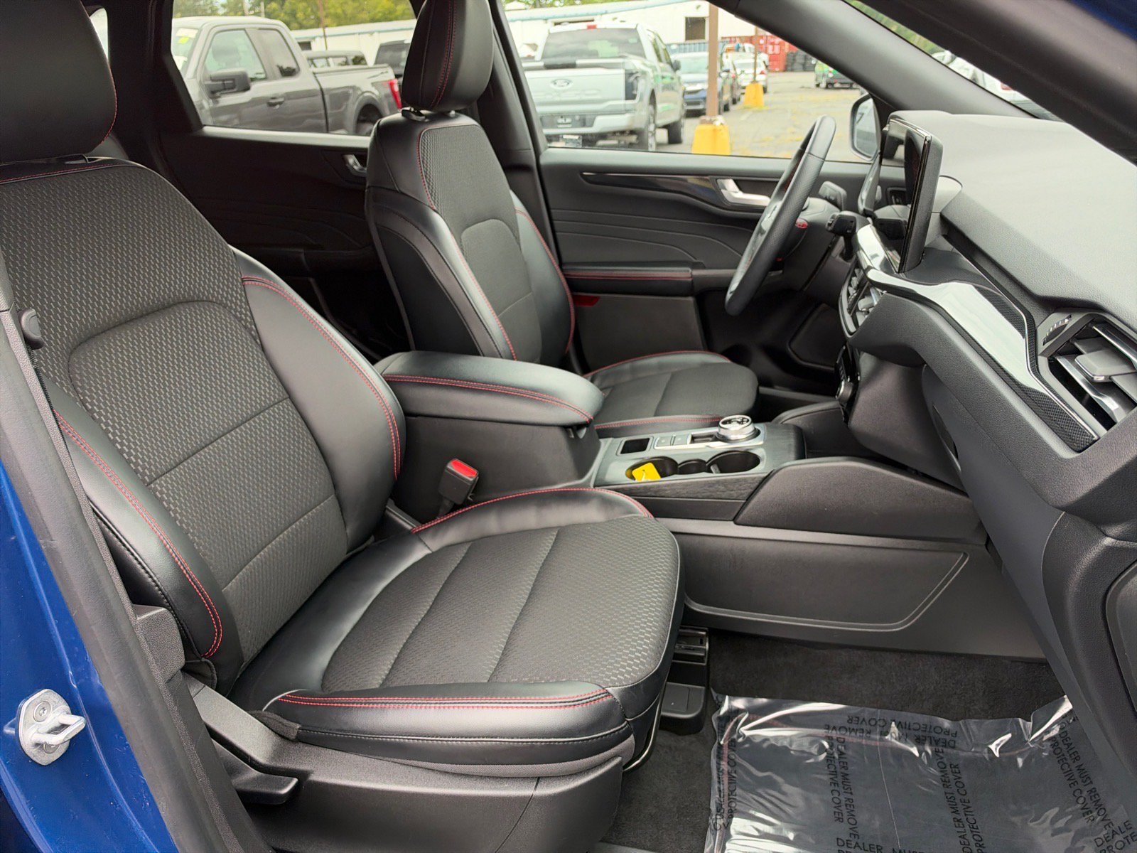 Certified 2023 Ford Escape ST-Line w/ Tech Pack #1 AWD/4WD image 17