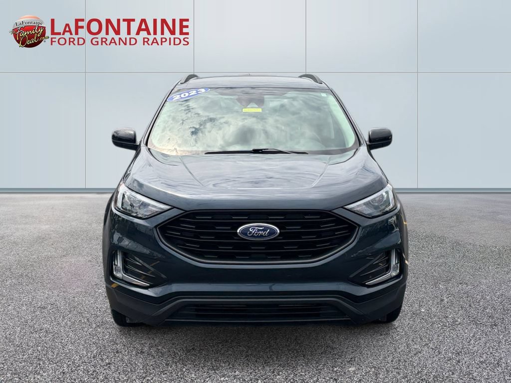 Certified 2023 Ford Edge SEL w/ Sport Appearance Package AWD/4WD image 2