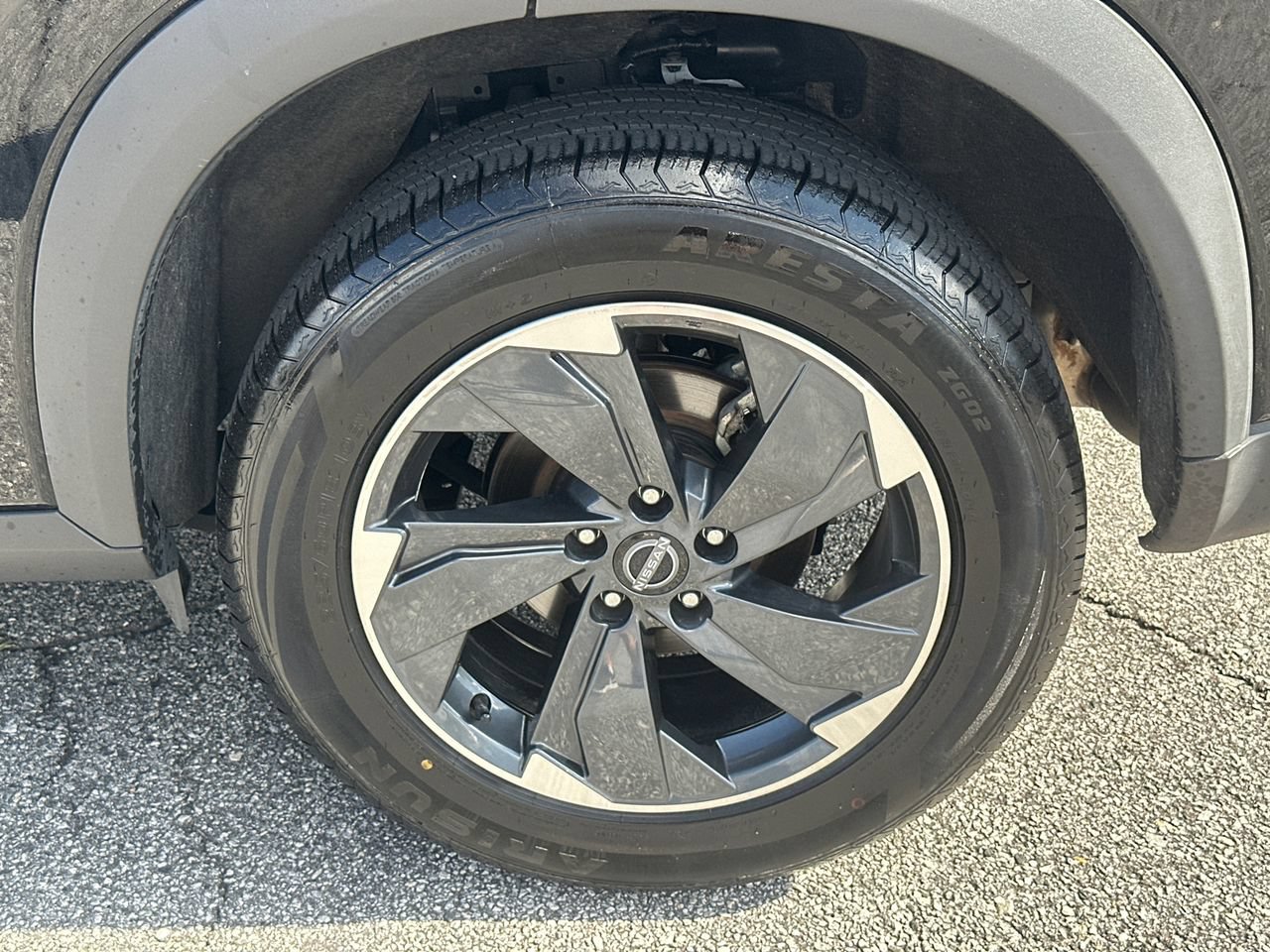 Used 2025 Nissan Rogue SV FWD image 22