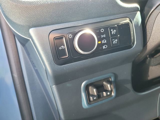 Certified 2024 Ford Maverick Lariat w/ Black Appearance Package image 17