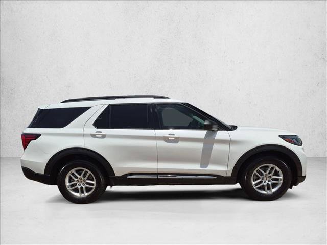 Certified 2025 Ford Explorer Active RWD image 4