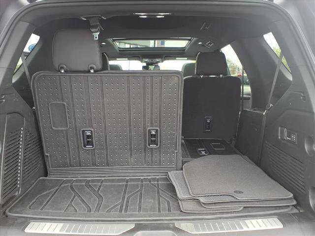 Used 2025 Chevrolet Tahoe RST w/ Comfort Package image 32