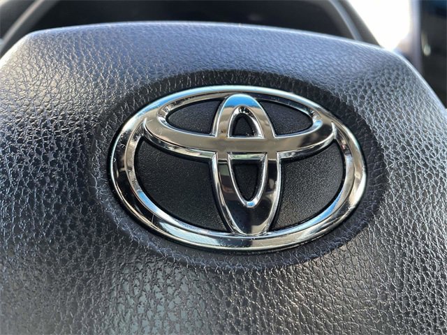 Used 2021 Toyota Venza LE image 30