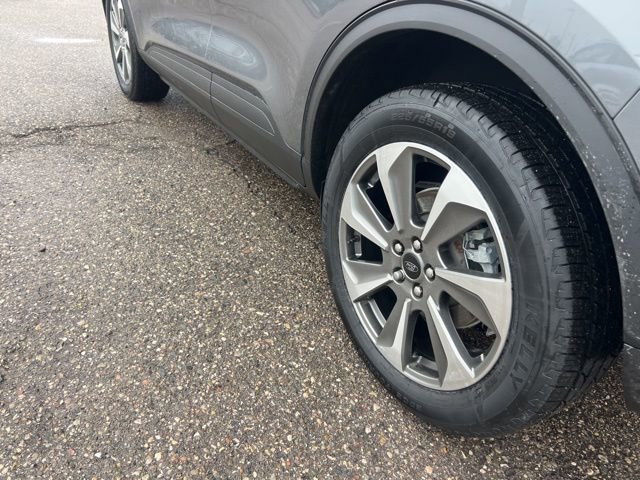 Certified 2023 Ford Escape Platinum image 28