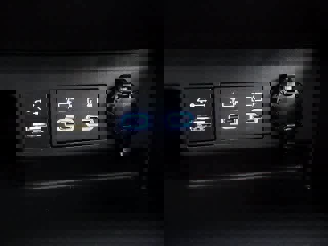 Used 2022 Toyota Highlander XLE image 36