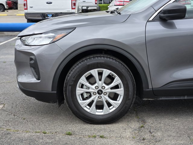 Certified 2024 Ford Escape Active image 9
