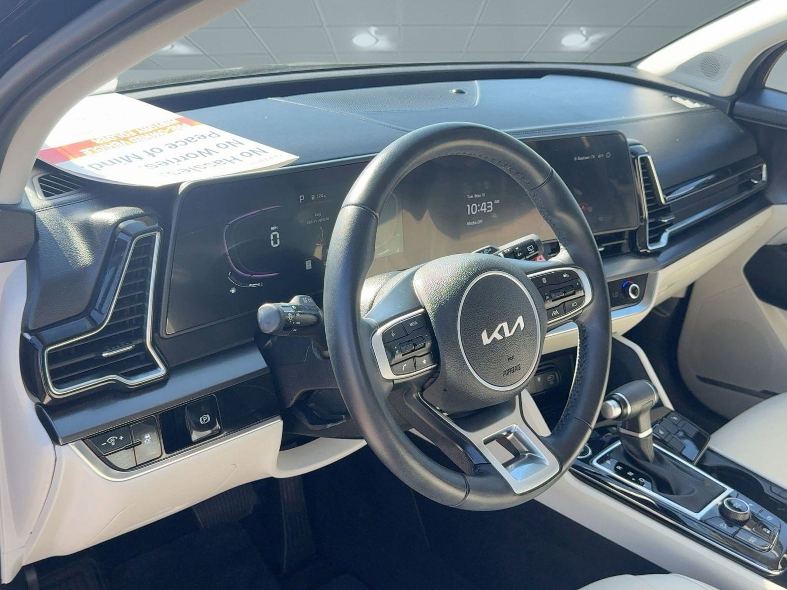 Used 2024 Kia Sportage EX image 9