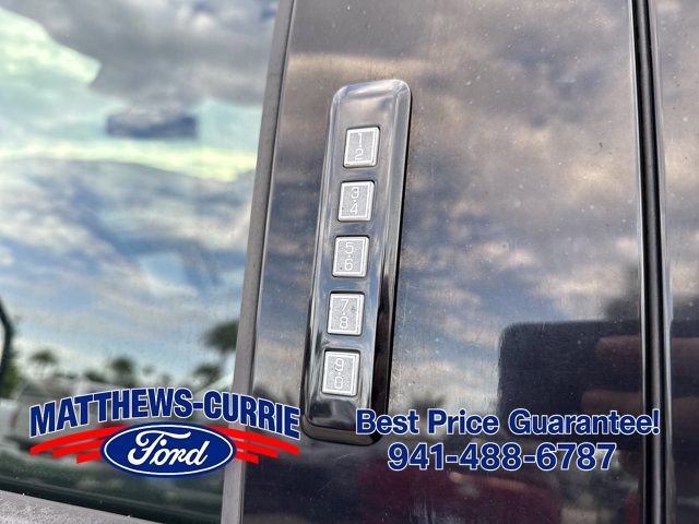 Certified 2020 Ford F350 Lariat AWD/4WD image 9