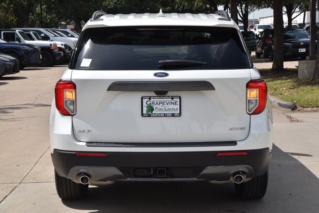 Certified 2024 Ford Explorer XLT w/ Equipment Group 202A AWD/4WD image 9