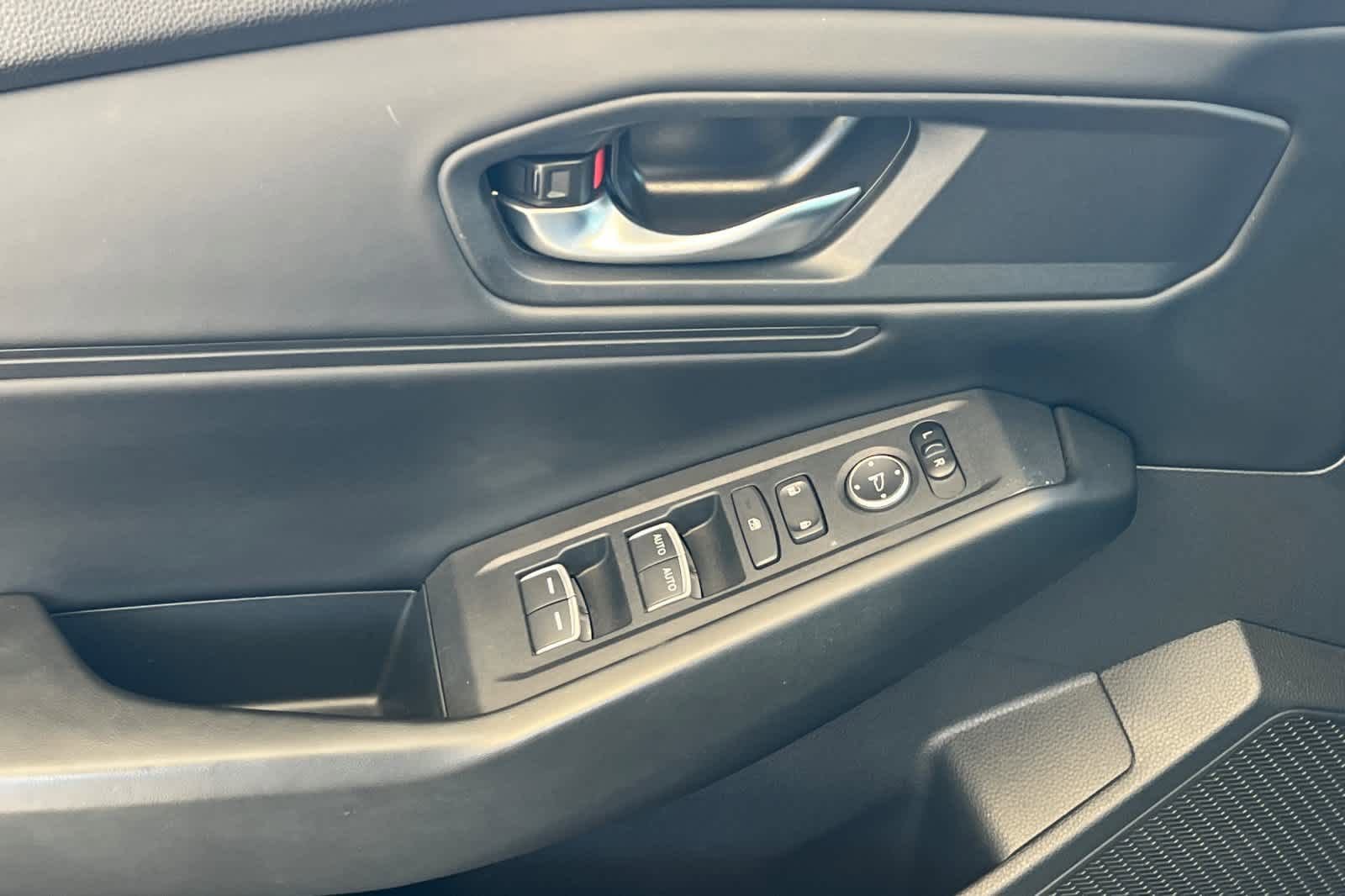 Used 2023 Honda Accord EX image 12