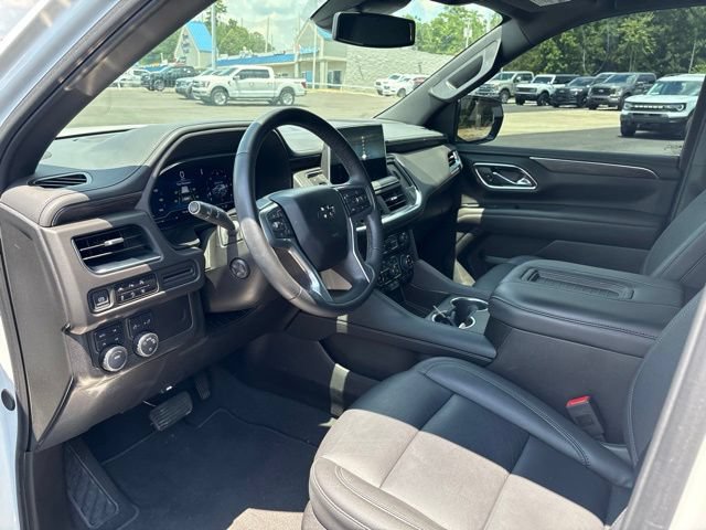 Used 2024 Chevrolet Tahoe Z71 w/ Luxury Package AWD/4WD image 8