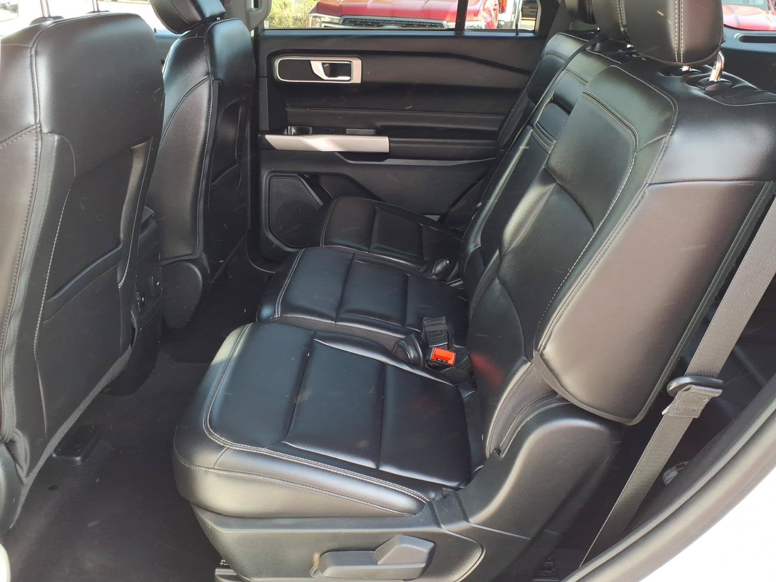 Certified 2023 Ford Explorer XLT w/ Equipment Group 202A RWD image 15