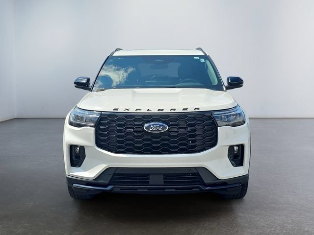 Certified 2025 Ford Explorer ST-Line AWD/4WD image 8