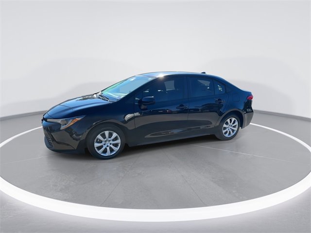 Used 2024 Toyota Corolla LE image 3