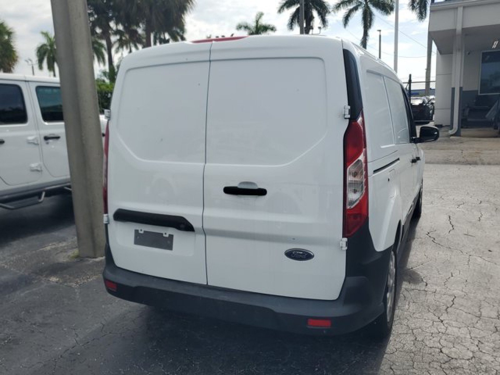Certified 2021 Ford Transit Connect XL FWD image 8