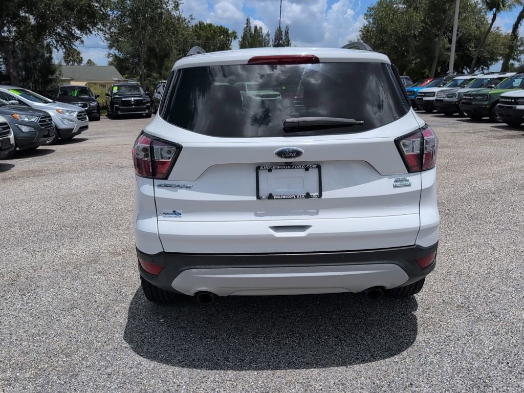 Certified 2018 Ford Escape SEL FWD image 4