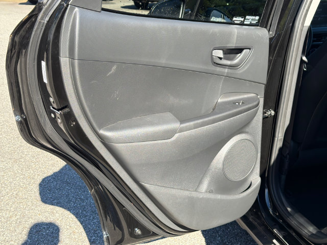 Used 2022 Hyundai Kona SEL FWD image 23