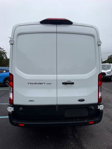 Certified 2024 Ford Transit 250 148 Medium Roof Extended AWD w/ Load Area Protection Package image 3