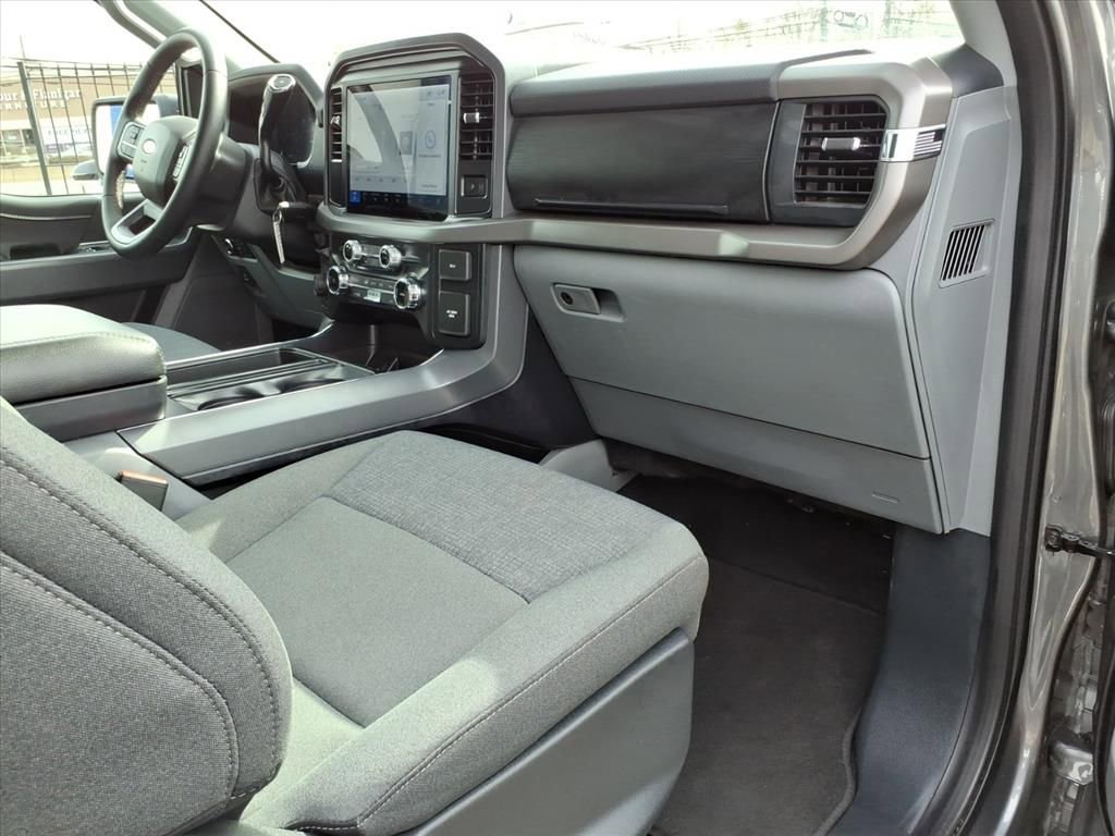 Certified 2025 Ford F150 XLT w/ Equipment Group 301A Standard image 8