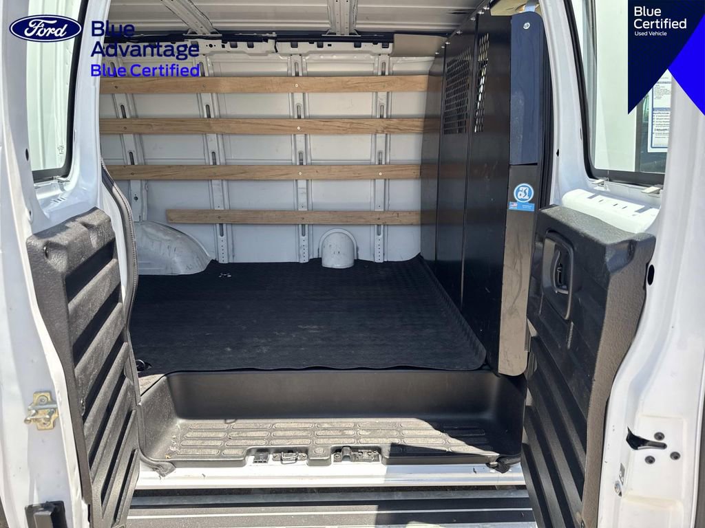 Used 2024 Chevrolet Express 2500 w/ Driver Convenience Package RWD image 10