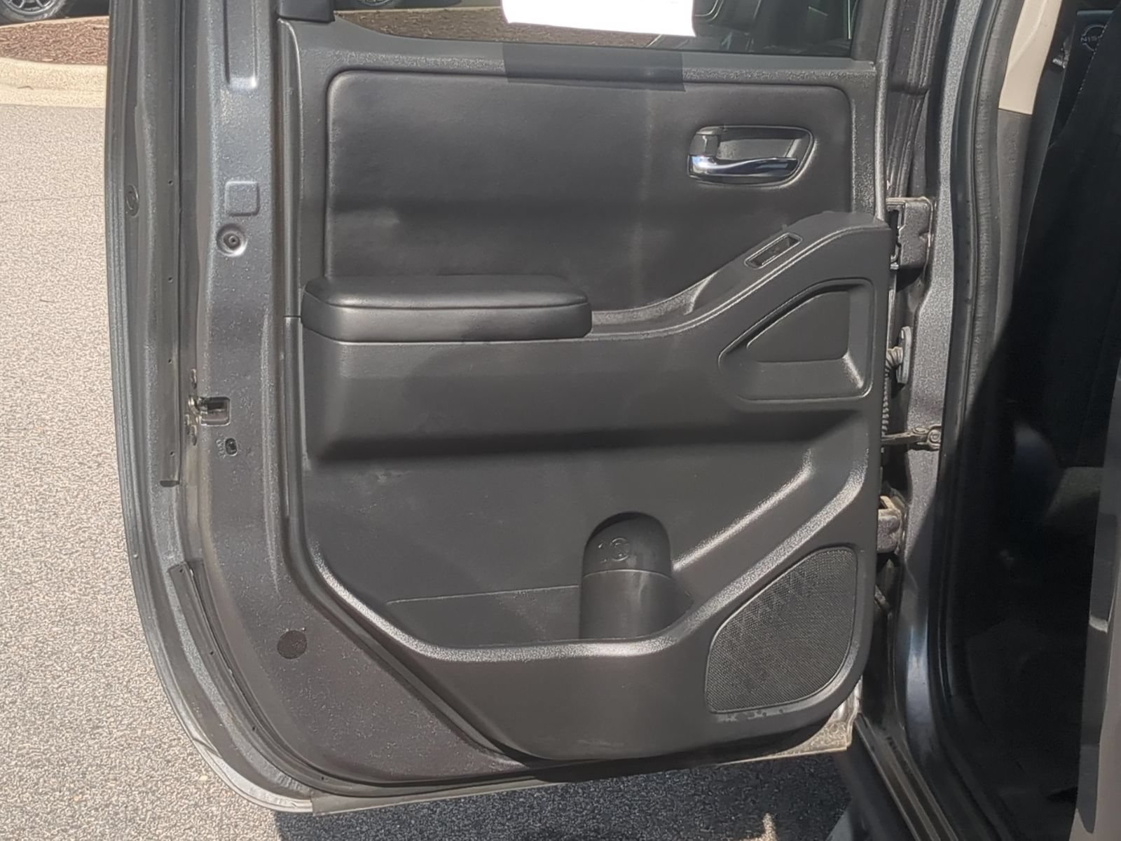 Used 2025 Nissan Frontier SL AWD/4WD image 28