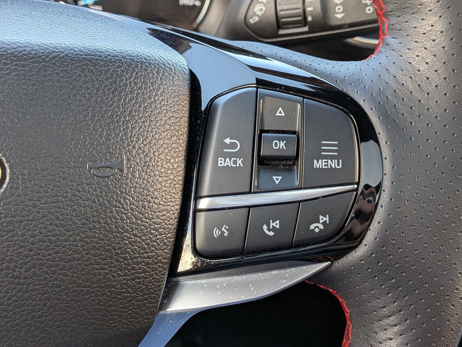 Certified 2023 Ford Explorer ST-Line w/ Class IV Trailer Tow Package image 31