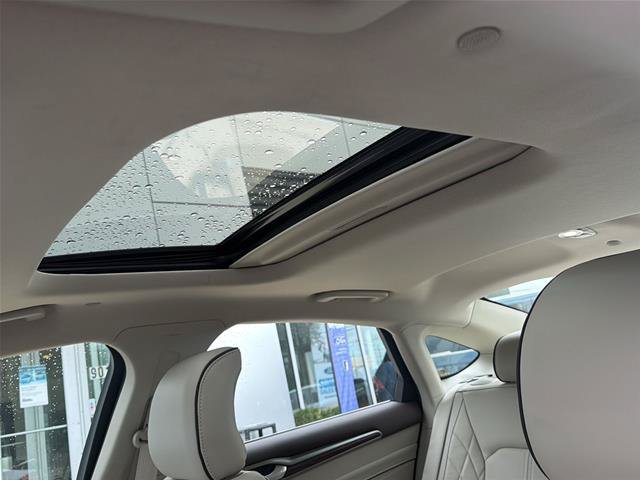 Certified 2017 Ford Fusion Platinum FWD image 12