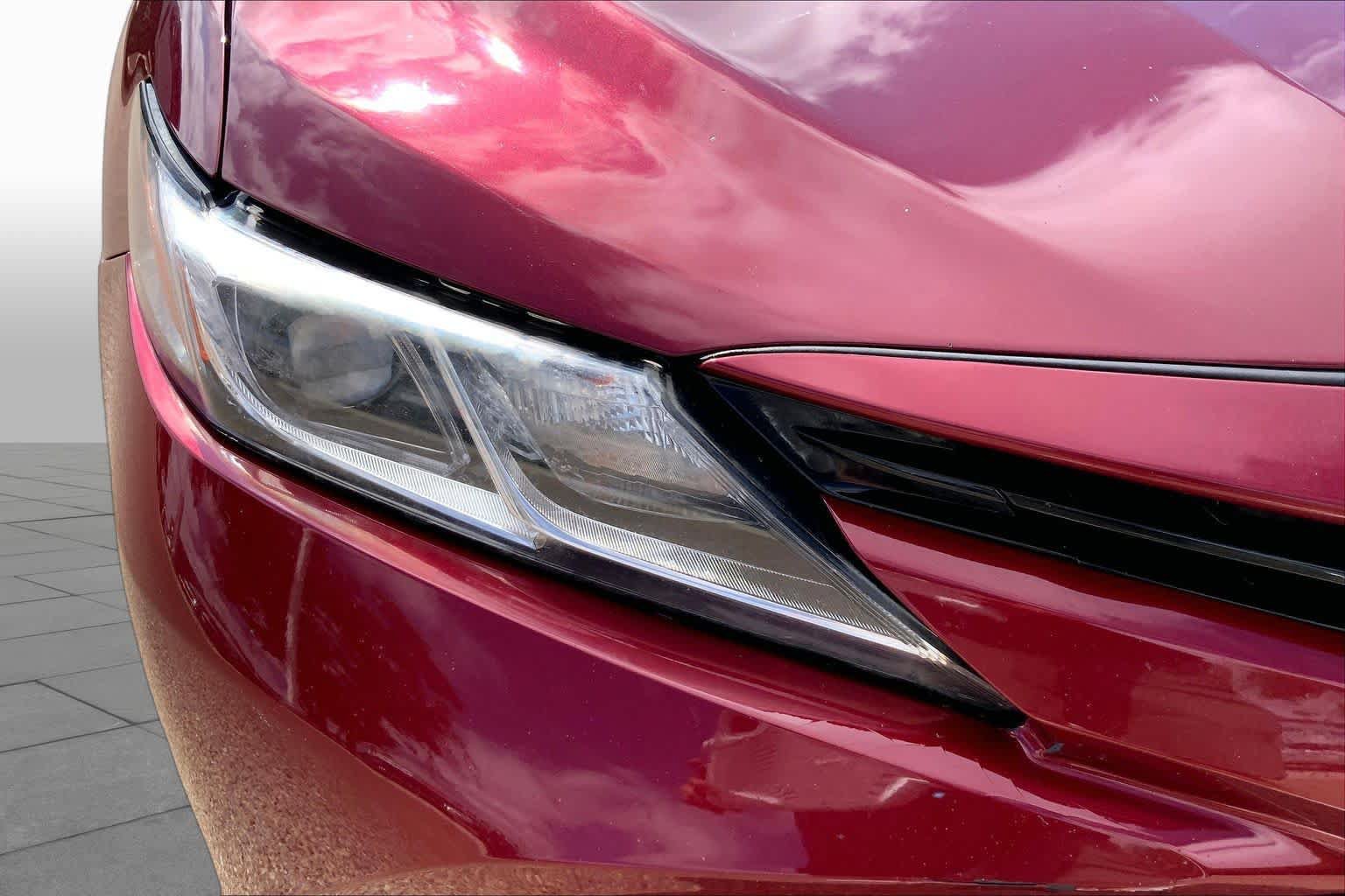 Used 2020 Toyota Camry LE FWD image 28