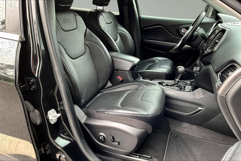 Used 2020 Jeep Cherokee Limited AWD/4WD image 28