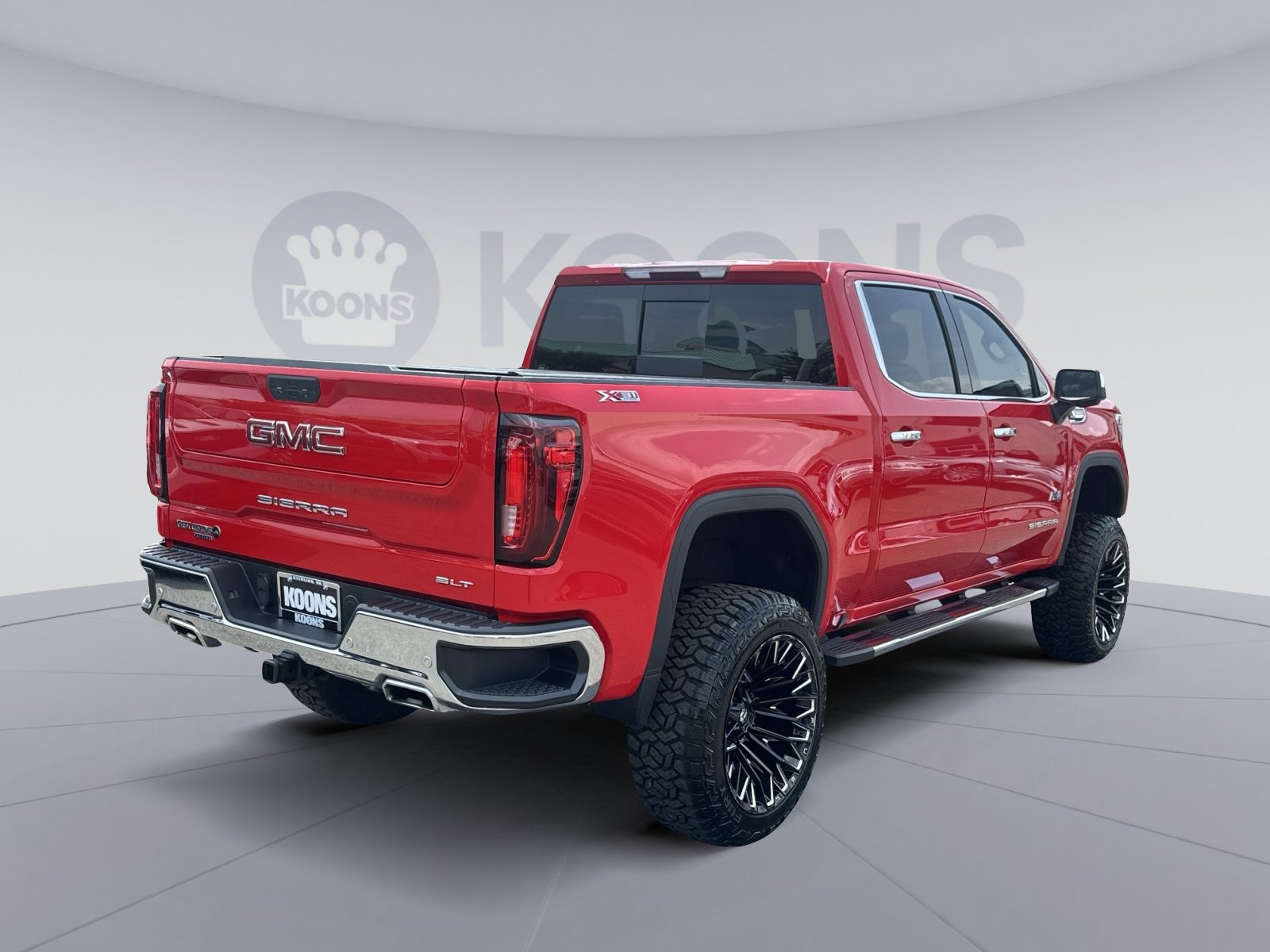 Used 2022 GMC Sierra 1500 SLT AWD/4WD image 16