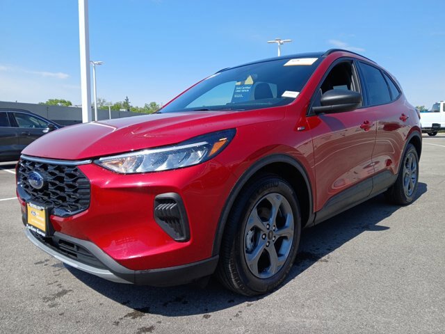 Certified 2025 Ford Escape ST-Line w/ Equipment Group 301A FWD image 6