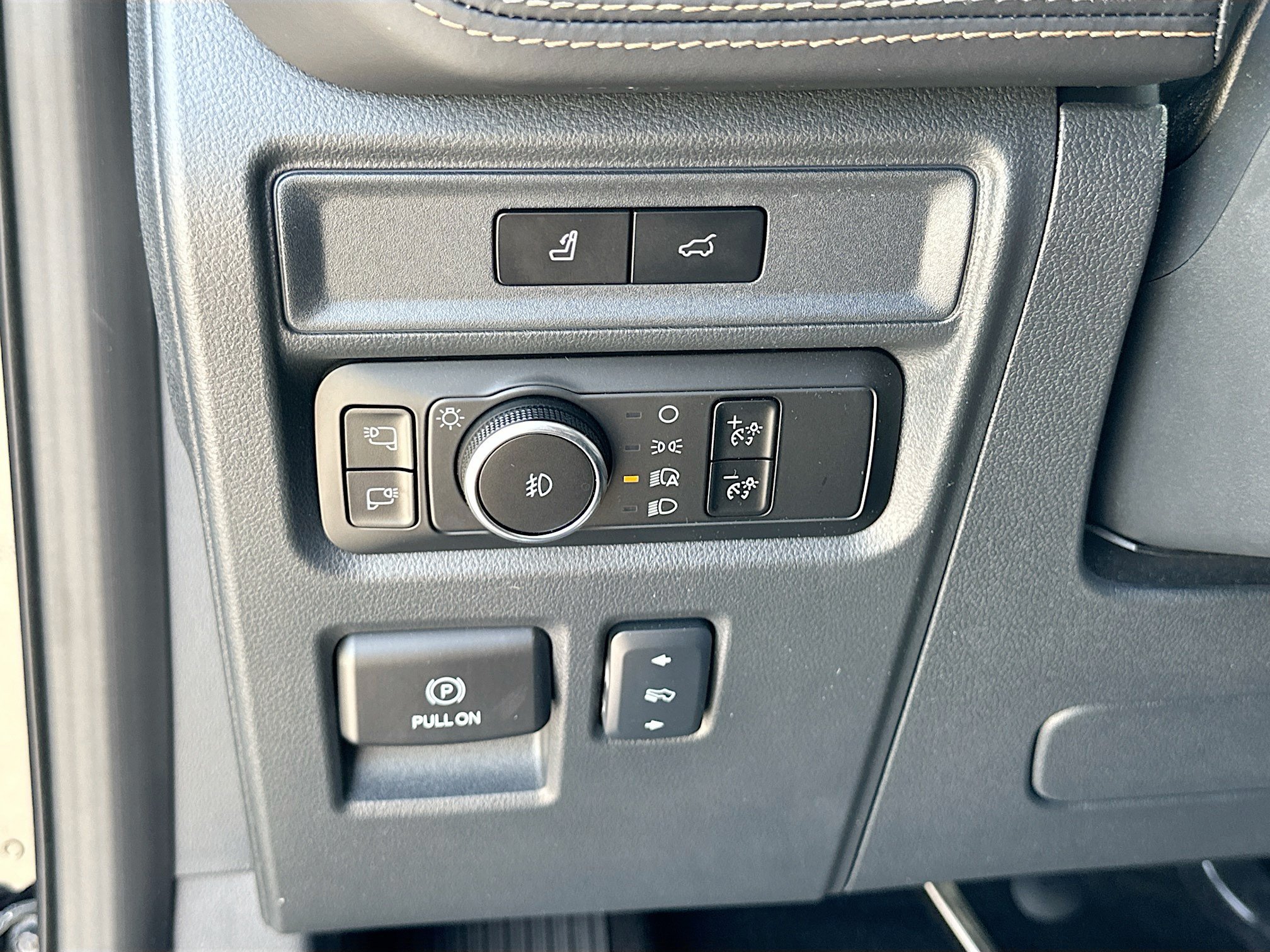 Certified 2024 Ford Expedition Max Platinum AWD/4WD image 10