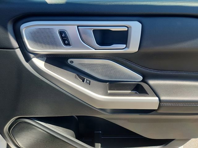 Certified 2023 Ford Explorer Limited w/ Limited Technology Package AWD/4WD image 36