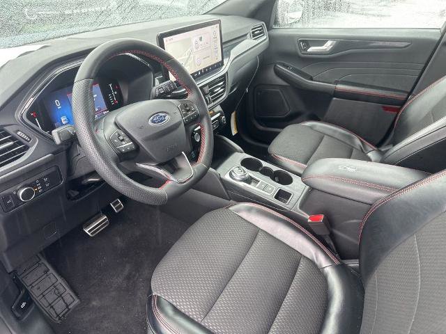 Certified 2023 Ford Escape ST-Line w/ Tech Pack #1 AWD/4WD image 14