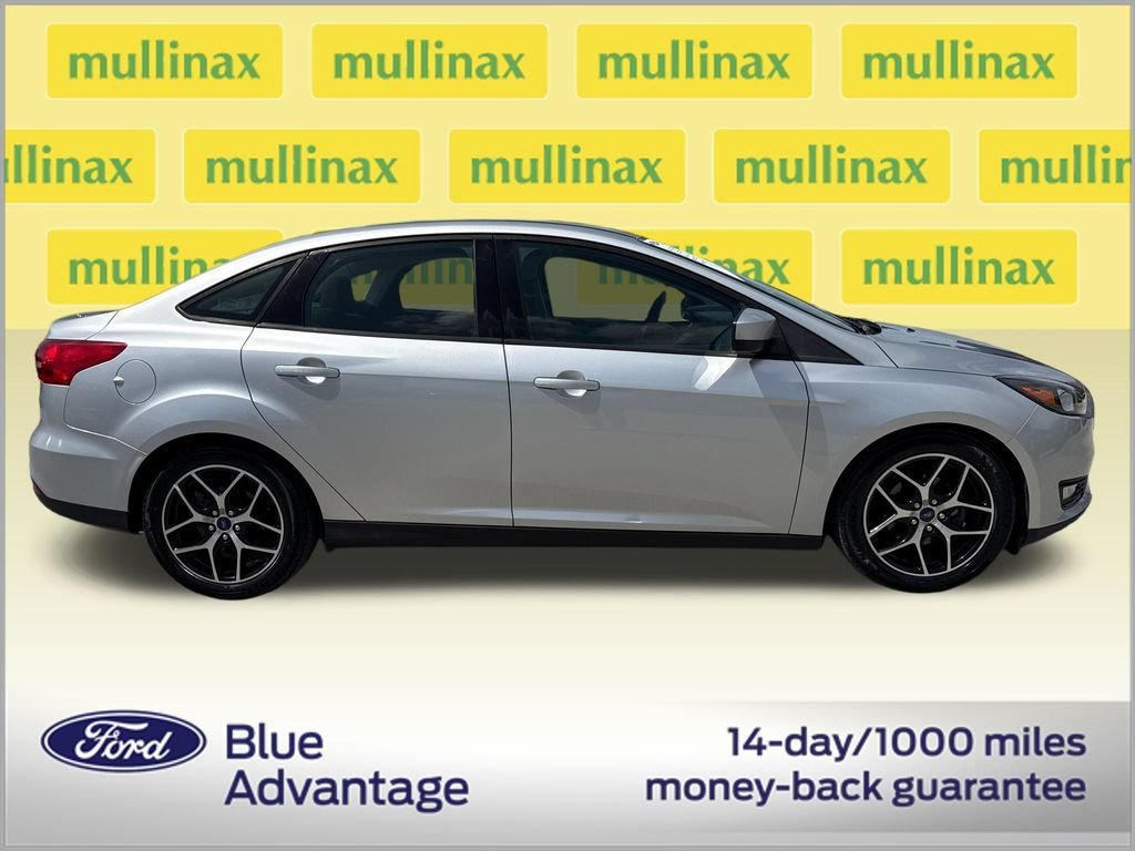 Certified 2018 Ford Focus SE w/ SE Appearance Package FWD image 2