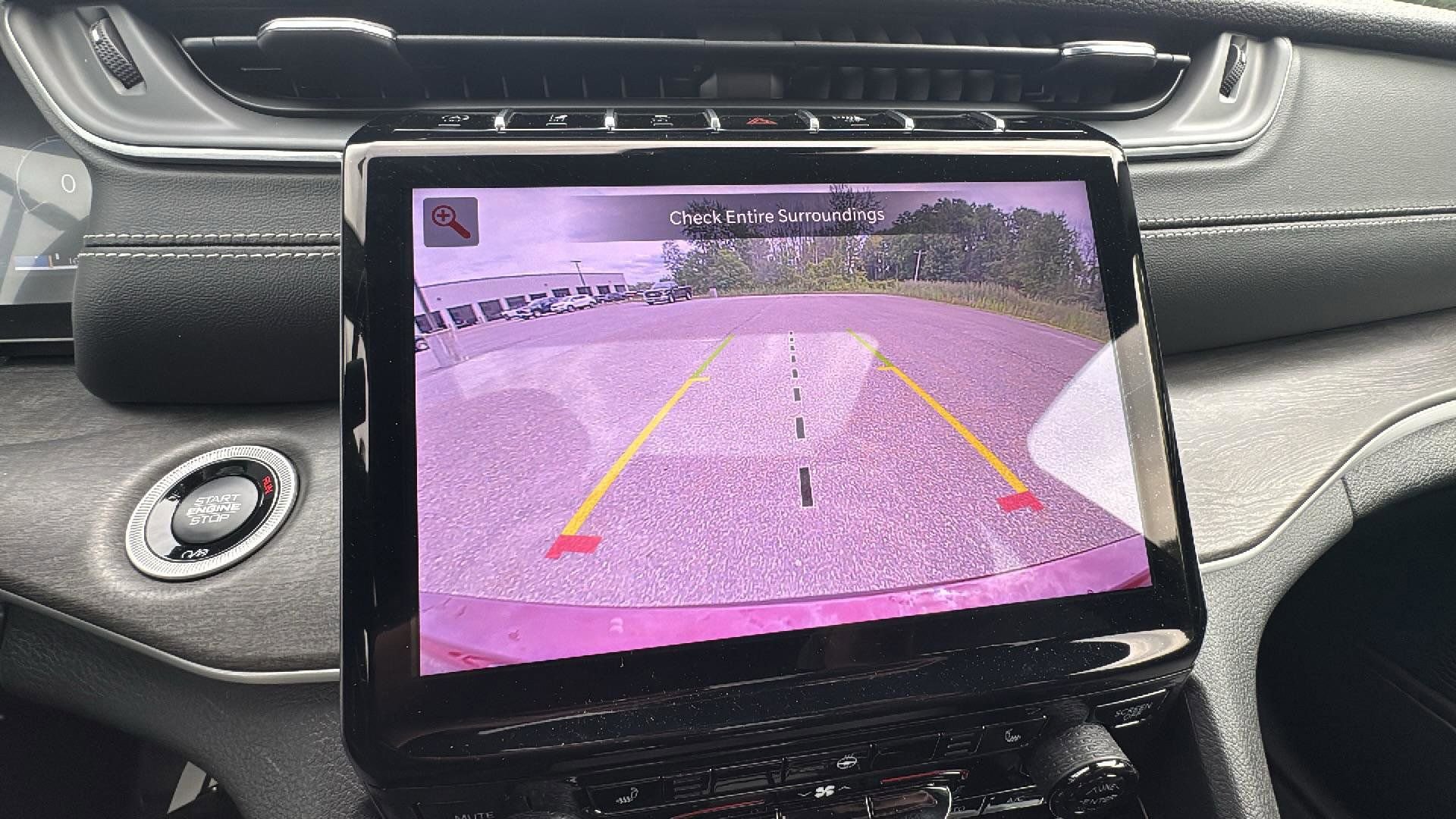 Used 2025 Jeep Grand Cherokee L Limited image 29