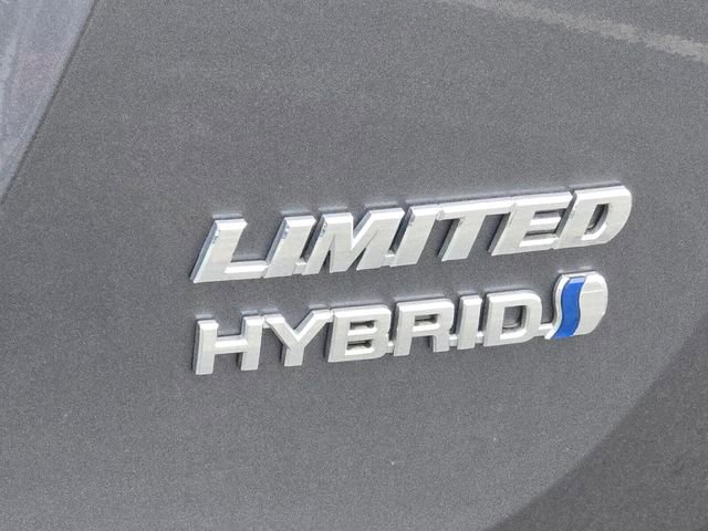 Used 2018 Toyota RAV4 Limited image 15